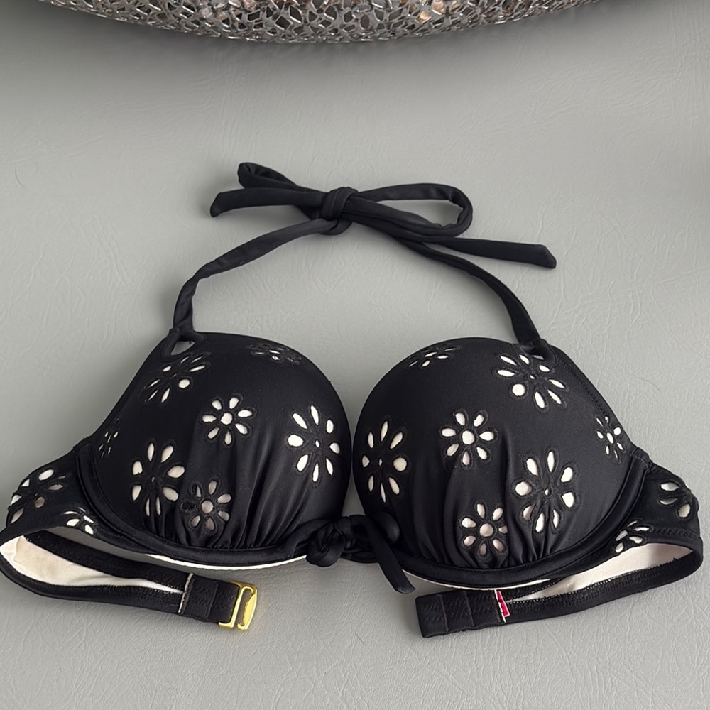 V.S Bikini Top *SOLD*